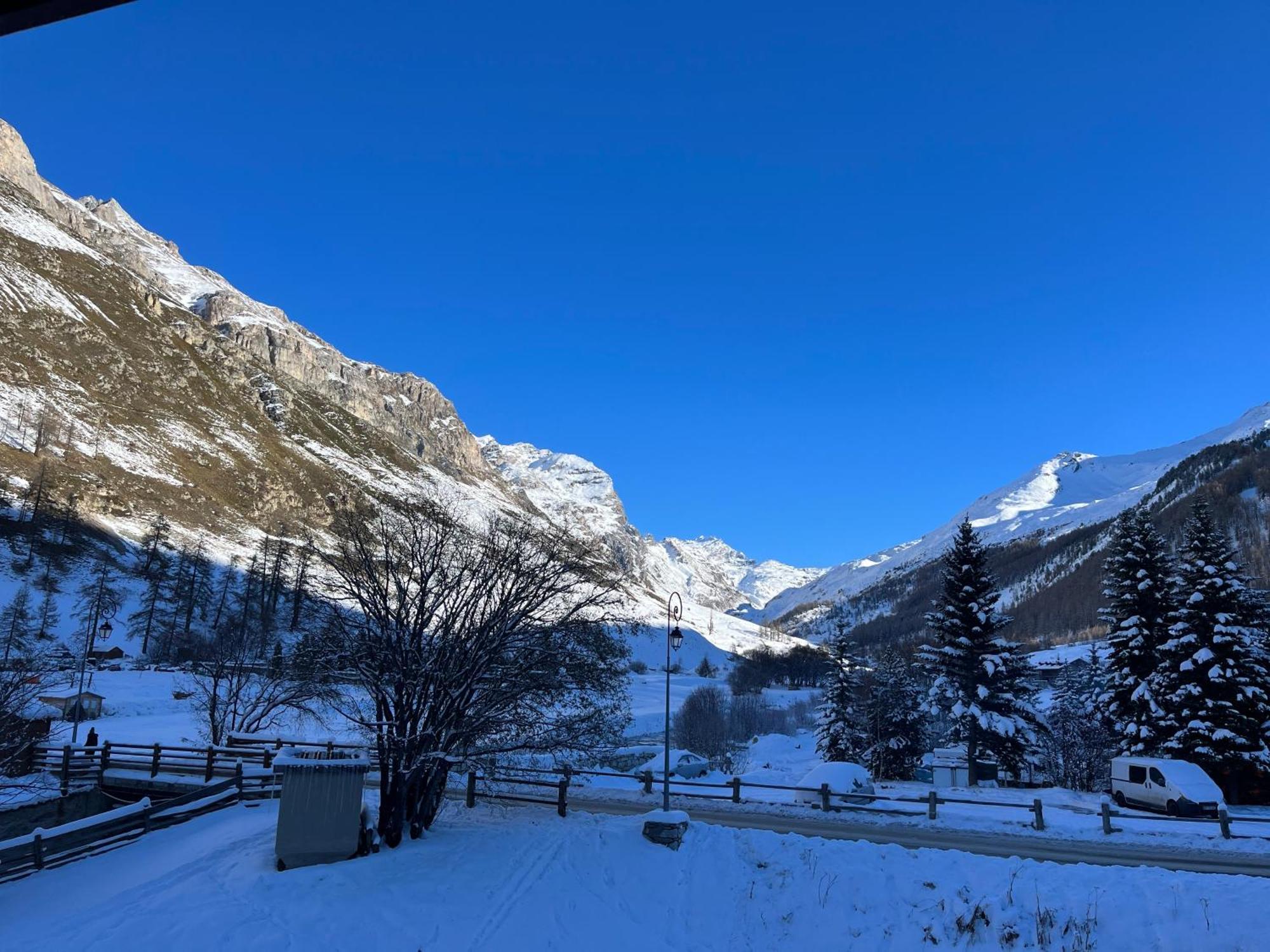 Les Barmettes Appart Renove Avec Vue, Parking Et Skis Aux Pieds Валь-д'Изер Экстерьер фото